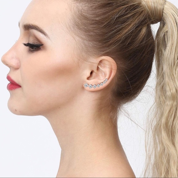 🎁🎄✨3 for $25 :: SparkleSilver🗡✨🗡Ear Climbers - Picture 12 of 12